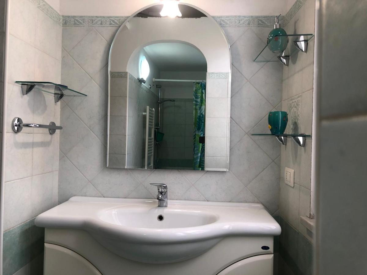 Вилла Mena Holiday House Сант'Анджелло Экстерьер фото