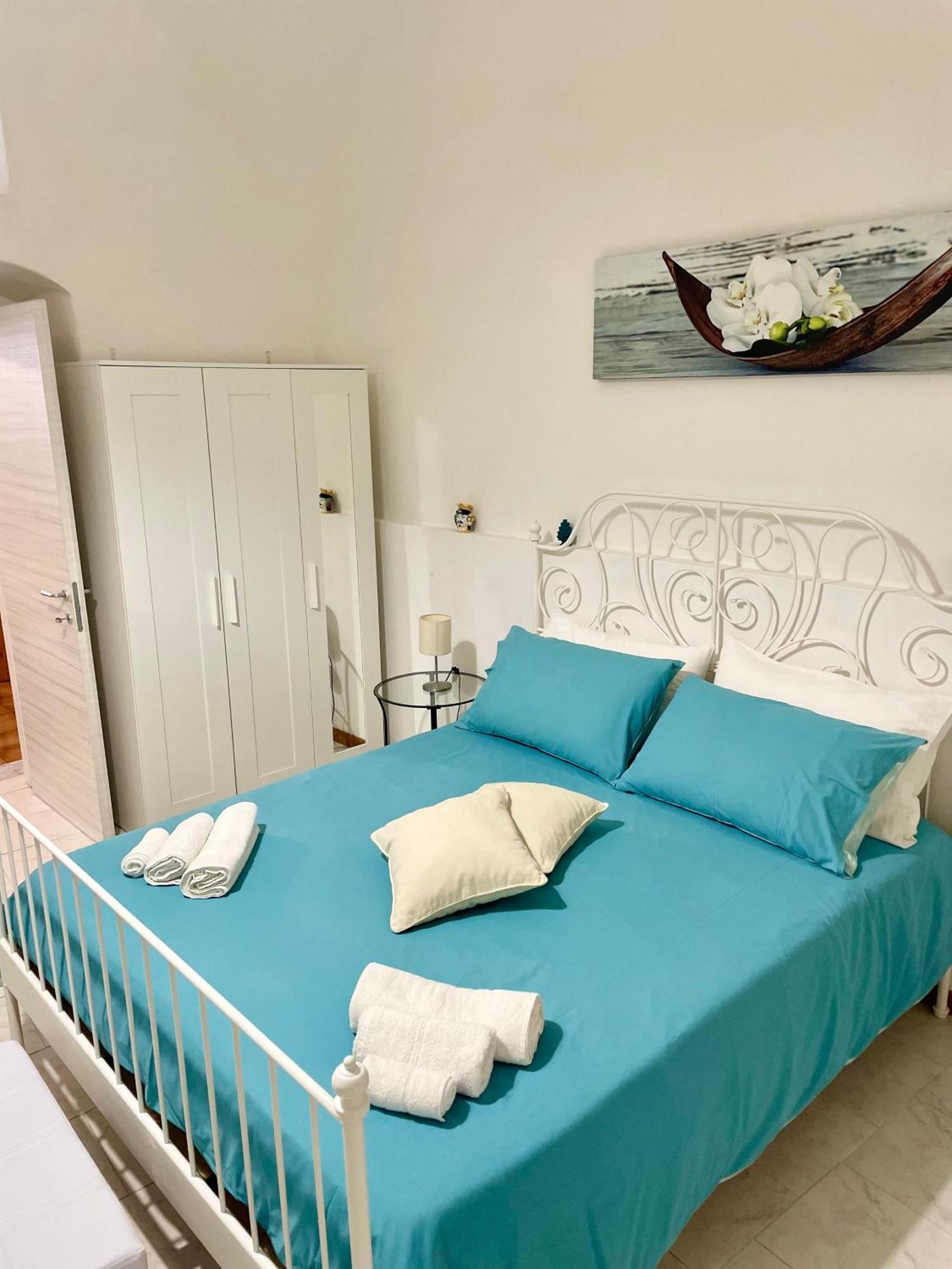 Вилла Mena Holiday House Сант'Анджелло Экстерьер фото
