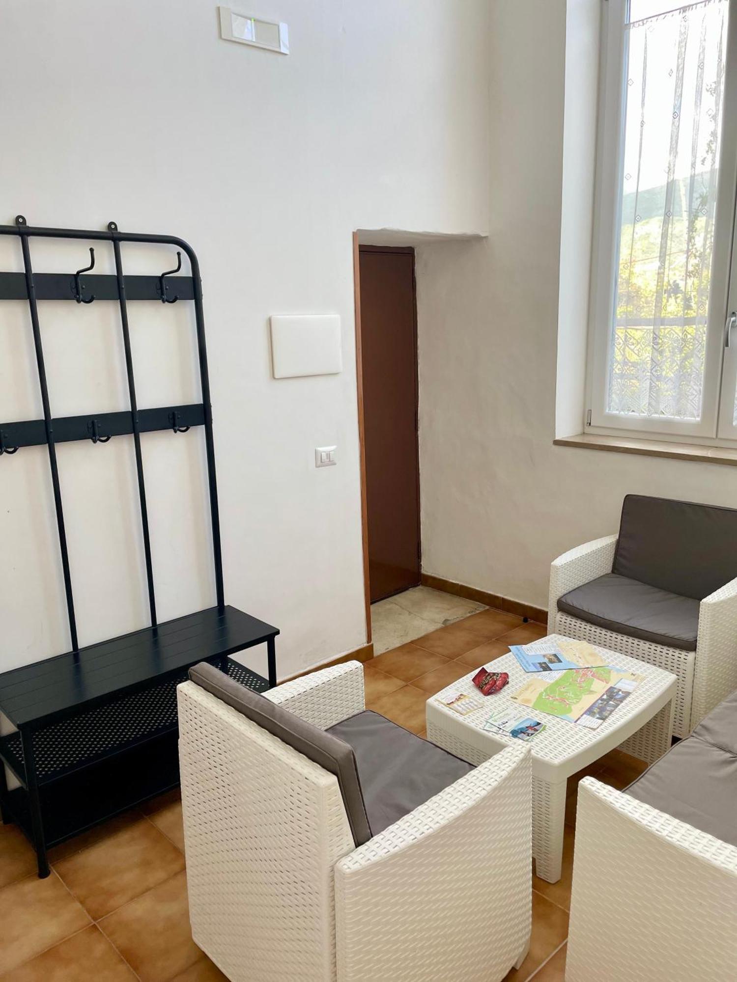 Вилла Mena Holiday House Сант'Анджелло Экстерьер фото