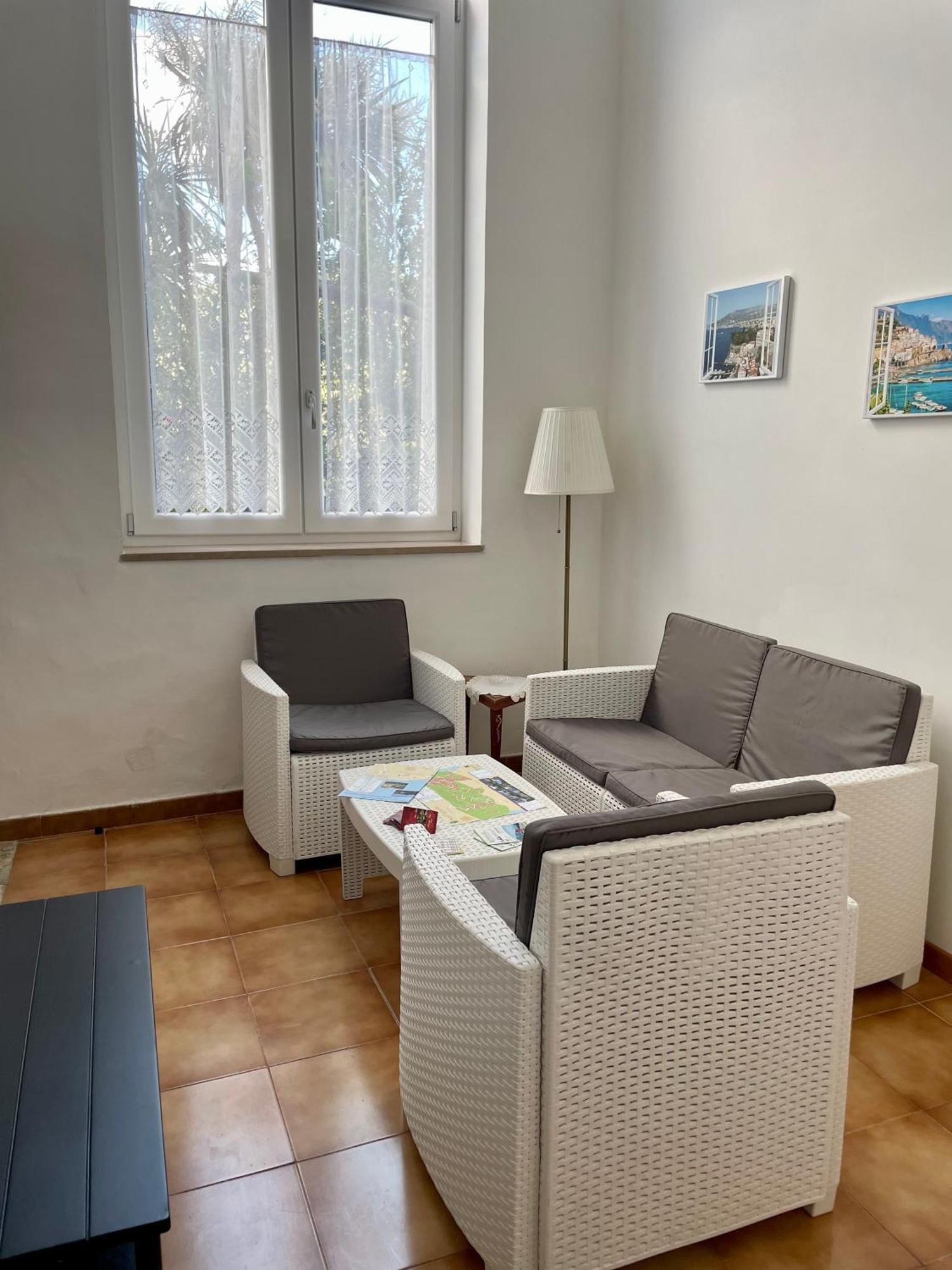 Вилла Mena Holiday House Сант'Анджелло Экстерьер фото